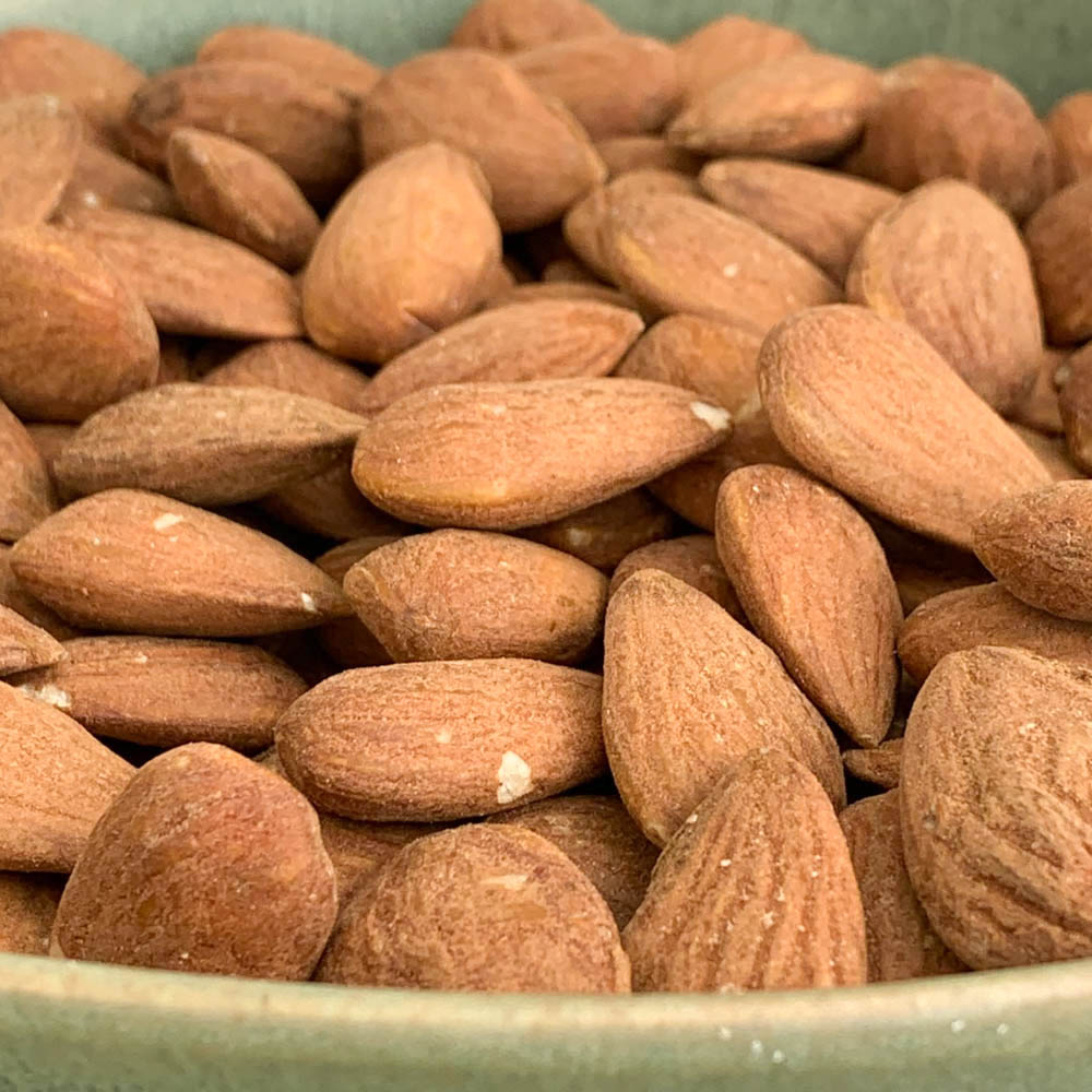Almendra Natural con Piel